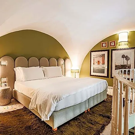 Palazzo Flora Guest house 4*