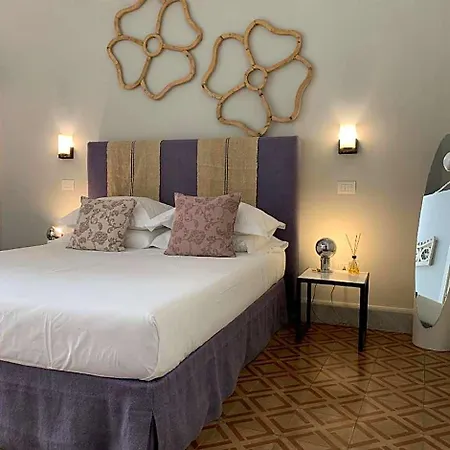 Guest house Palazzo Flora 4*